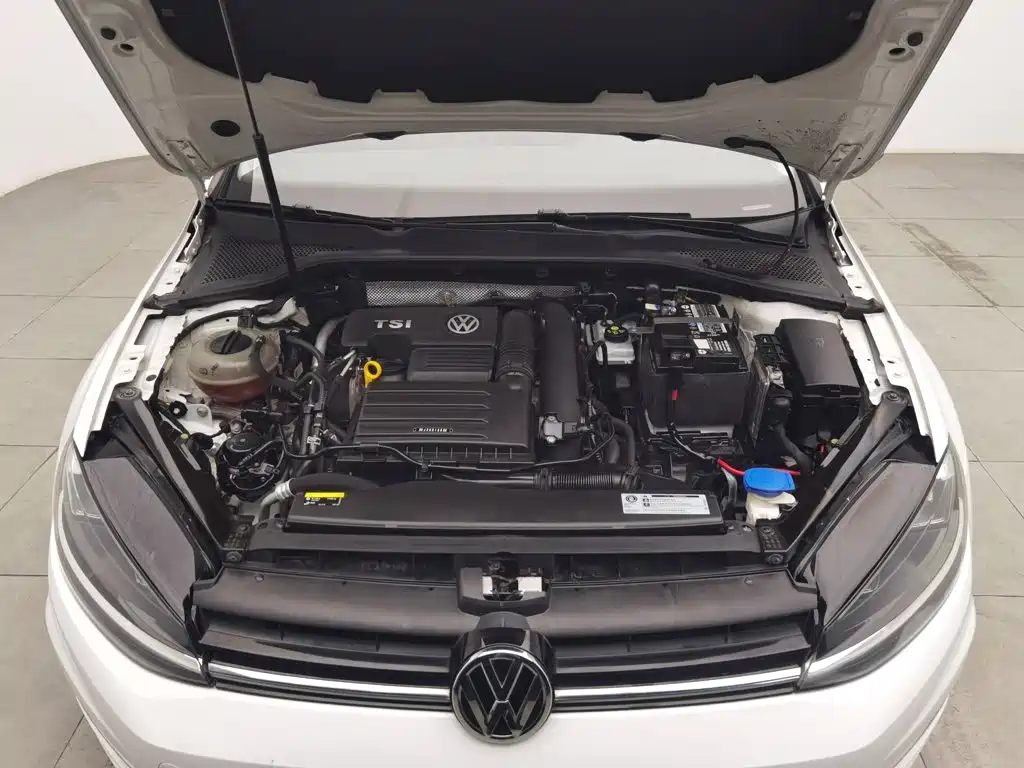 Volkswagen Golf — миниатюра 6