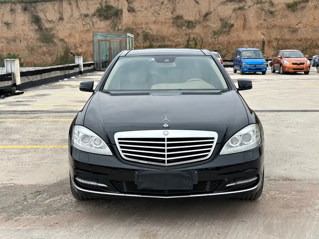 Mercedes-Benz S-Class — миниатюра 2