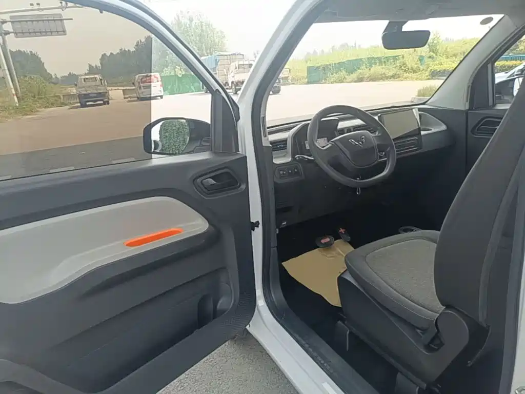 Wuling MINIEV — миниатюра 16