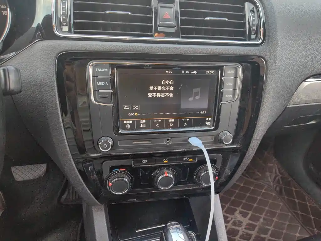 Volkswagen Sagitar — миниатюра 9