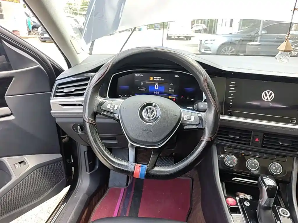 Volkswagen Sagitar — миниатюра 11