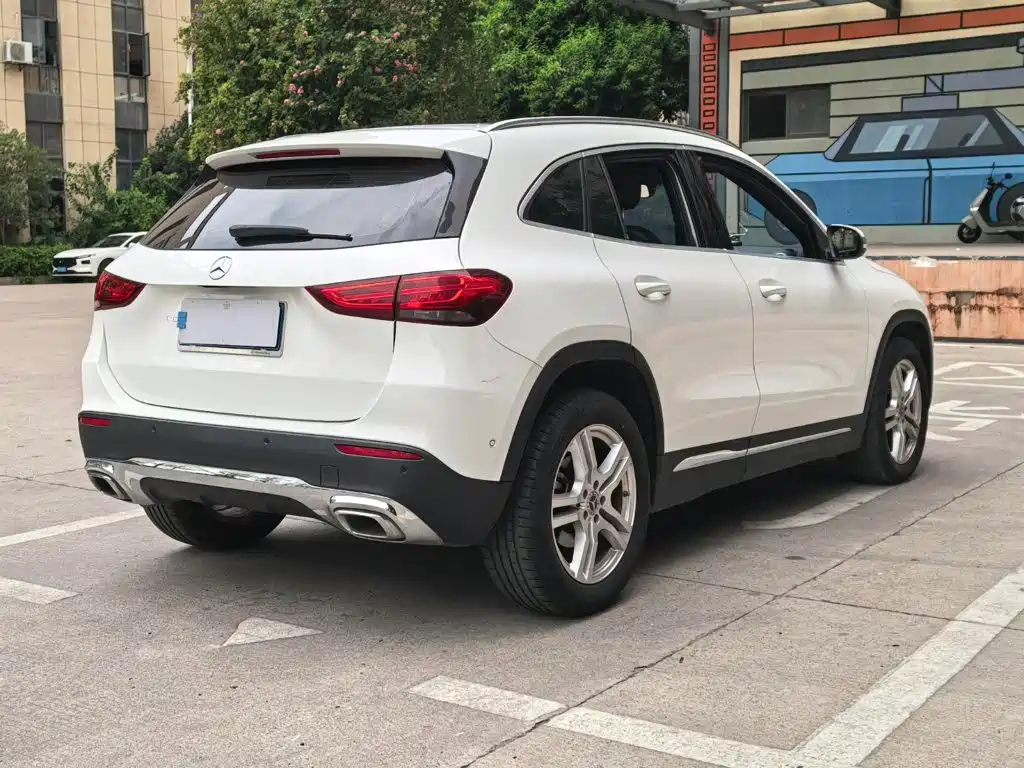 Mercedes-Benz GLA — миниатюра 18
