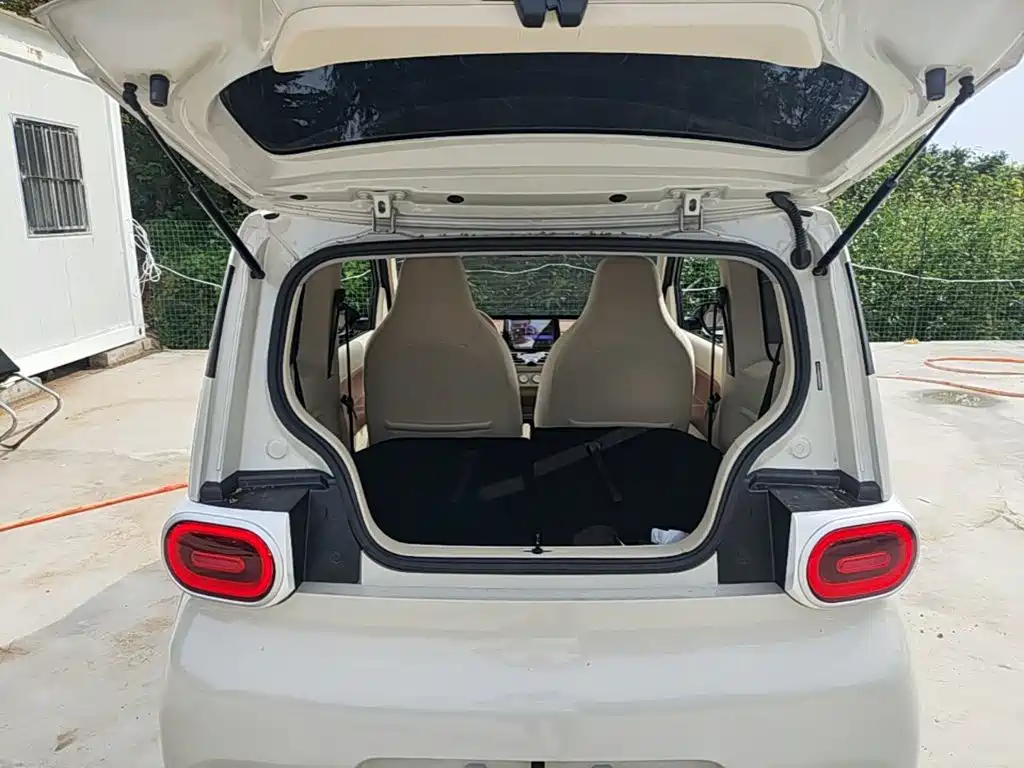 Wuling MINIEV — миниатюра 19