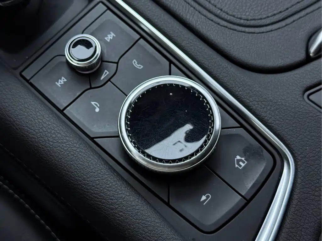 Cadillac XT5 — миниатюра 10