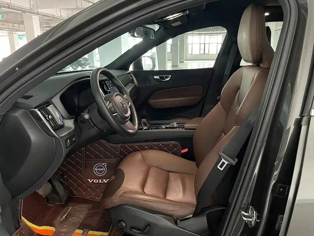 Volvo XC60 — миниатюра 8