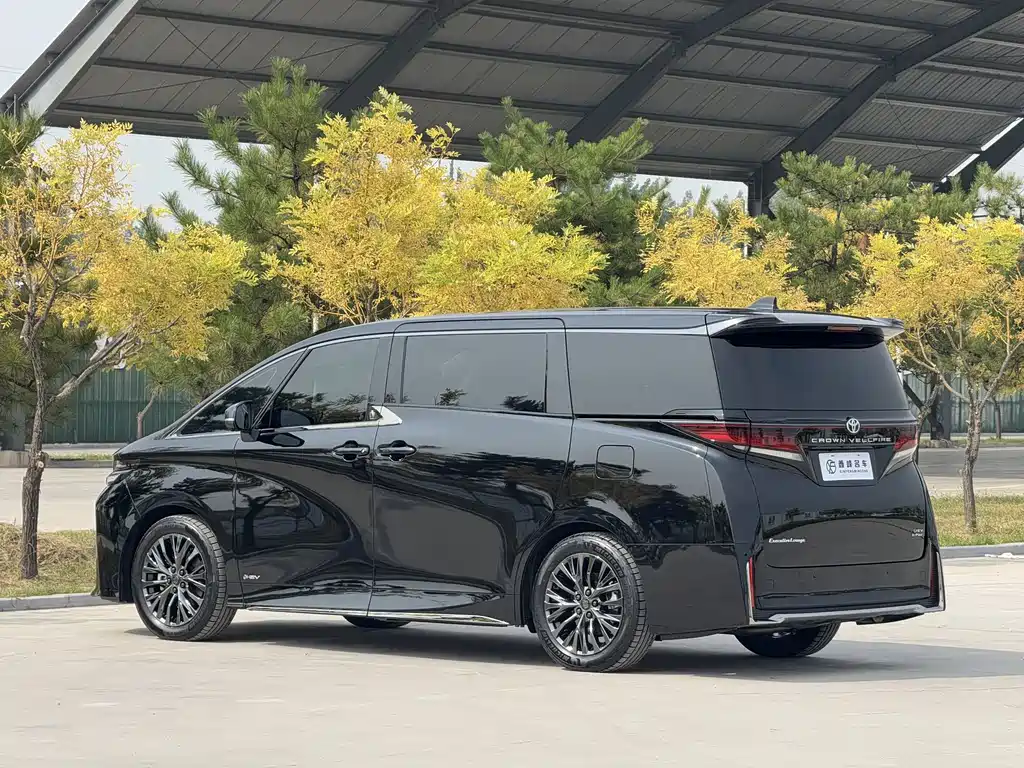 Toyota Vellfire — миниатюра 32