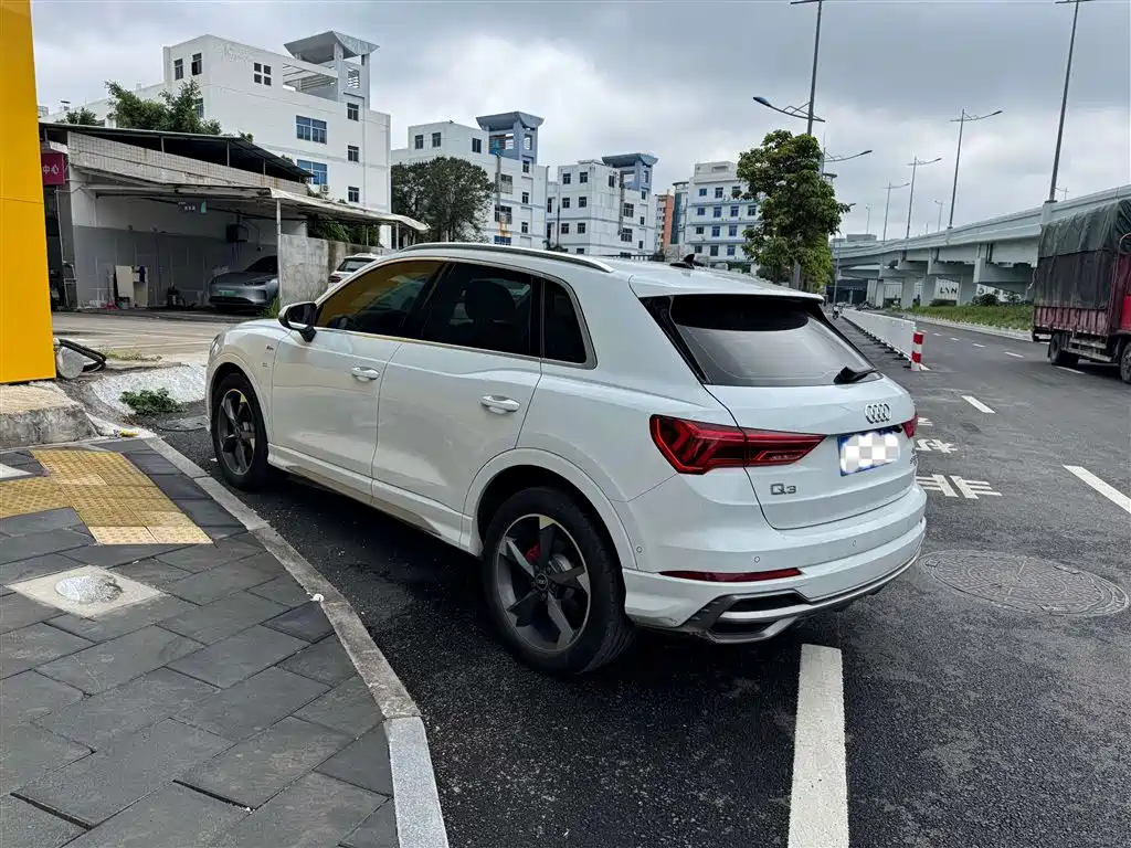 Audi Q3 2022 35 TFSI Fashion