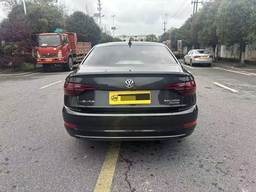 Volkswagen Sagitar — миниатюра 9
