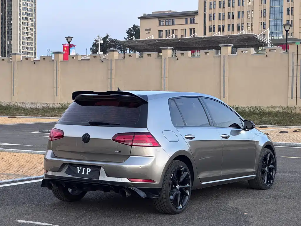 Volkswagen Golf — миниатюра 9