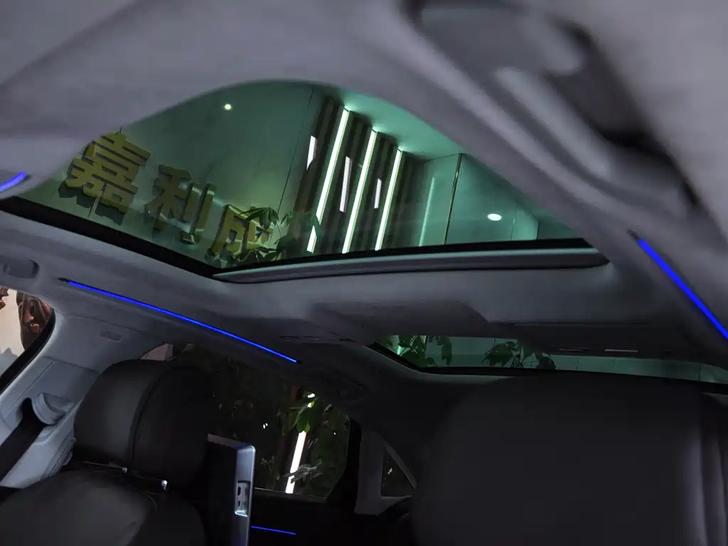 Audi A8 — миниатюра 17