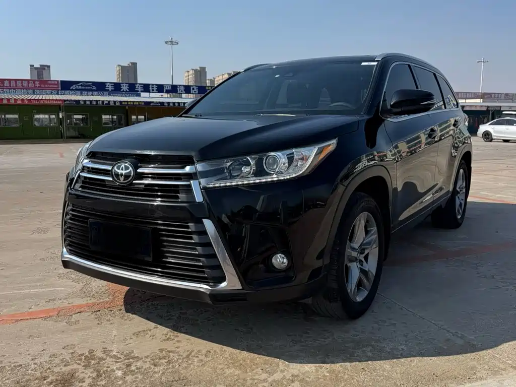 TOYOTA HIGHLANDER