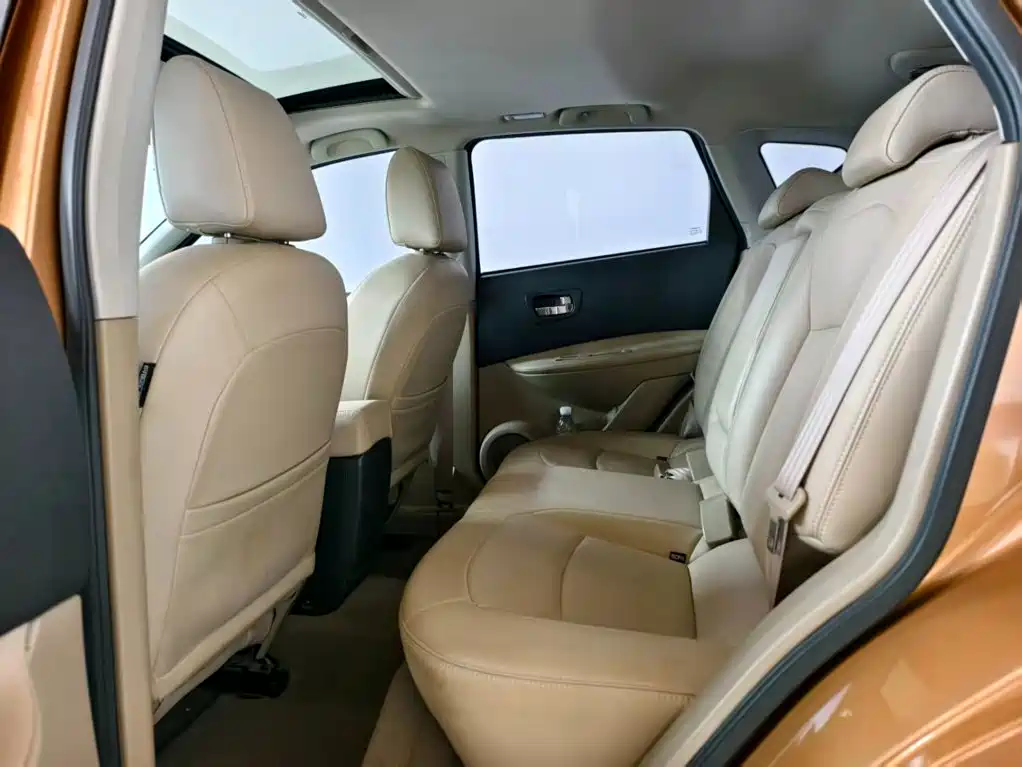 Nissan Qashqai — миниатюра 8