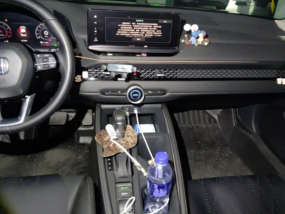 Honda Accord — миниатюра 13