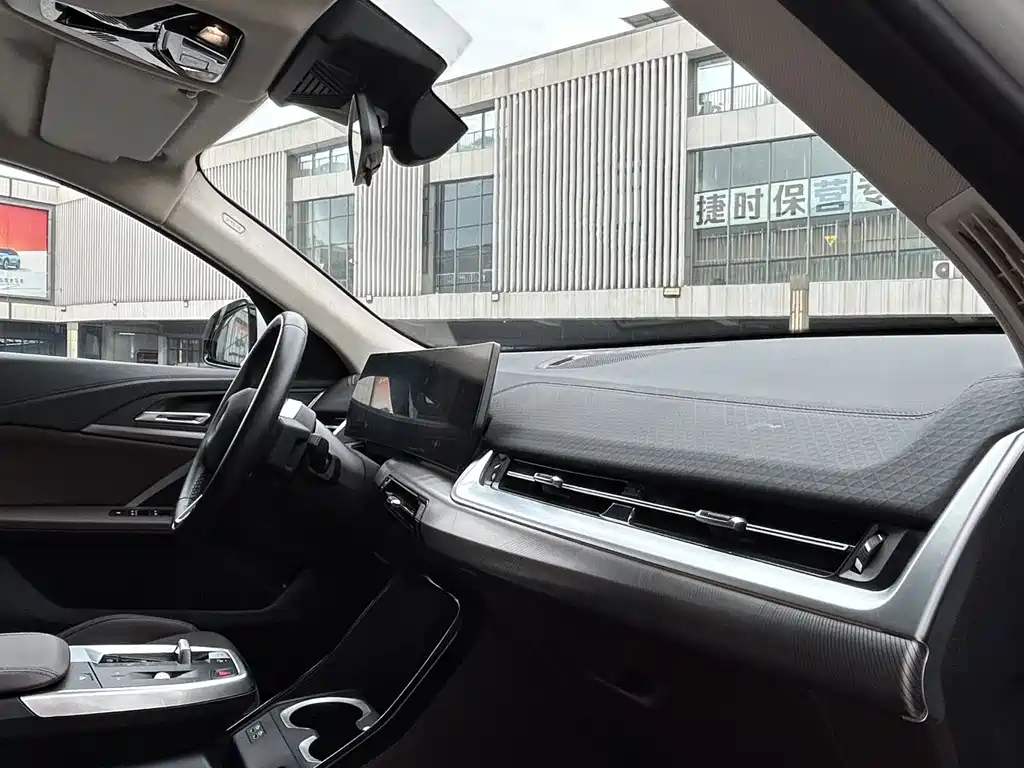 BMW X2 (Import) — миниатюра 9