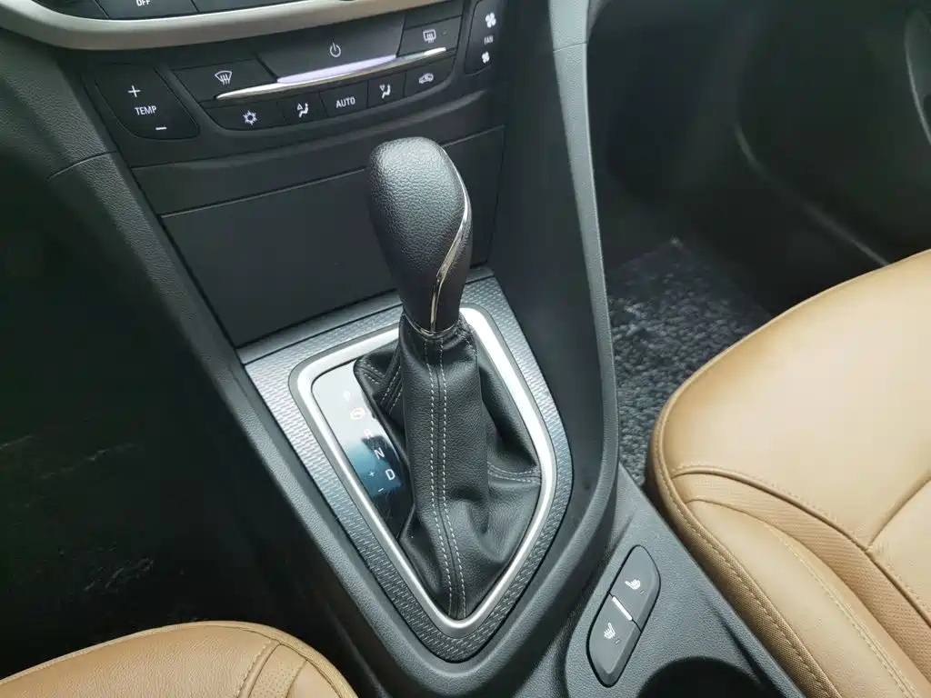 Buick Excelle — миниатюра 13