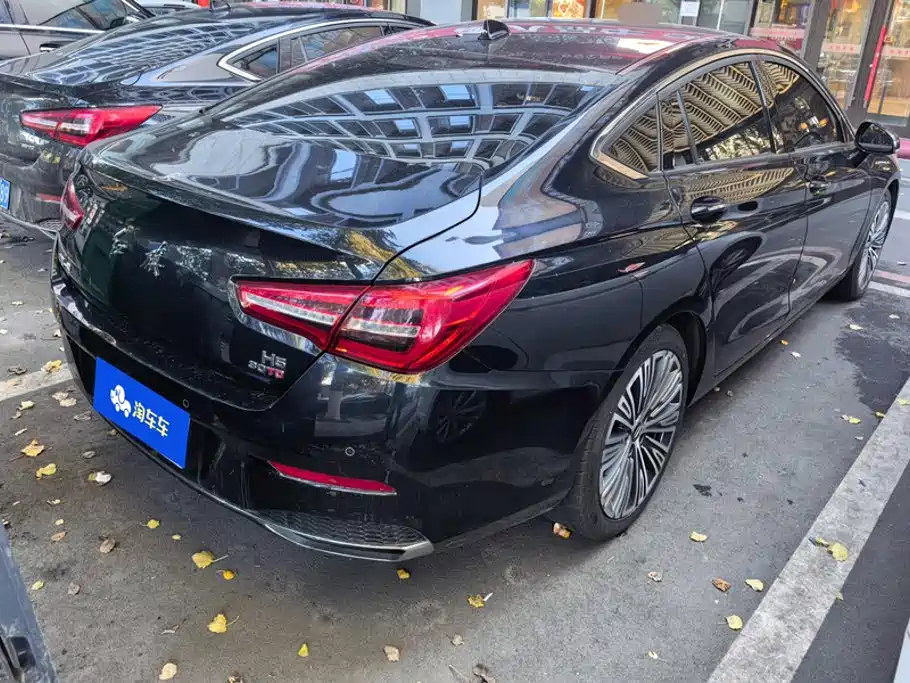 Hongqi Hongqi H5 — миниатюра 3