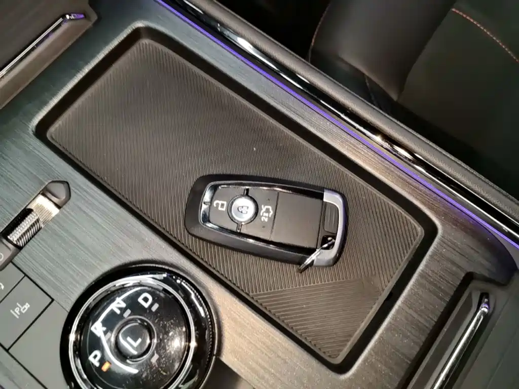 Ford Mondeo — миниатюра 9