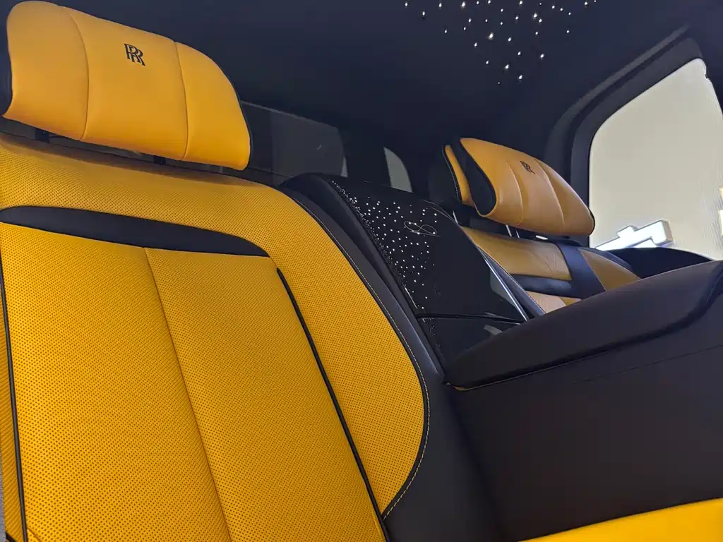 Rolls-Royce Cullinan 2025 Black Badge