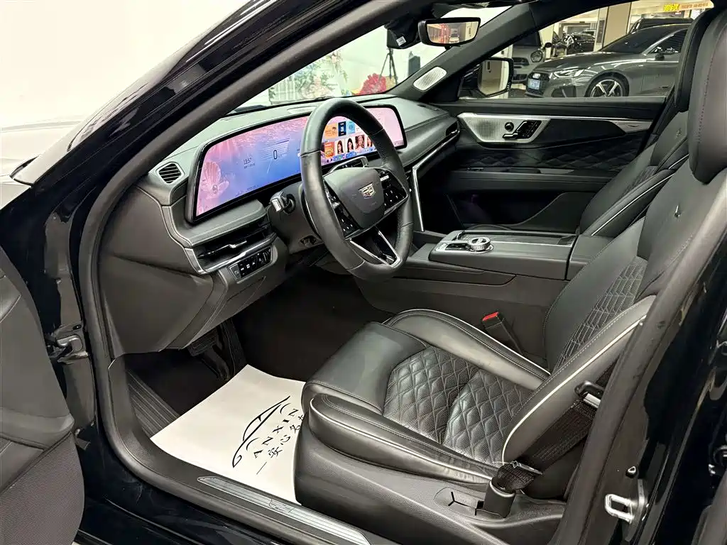 Cadillac CT6 — миниатюра 7