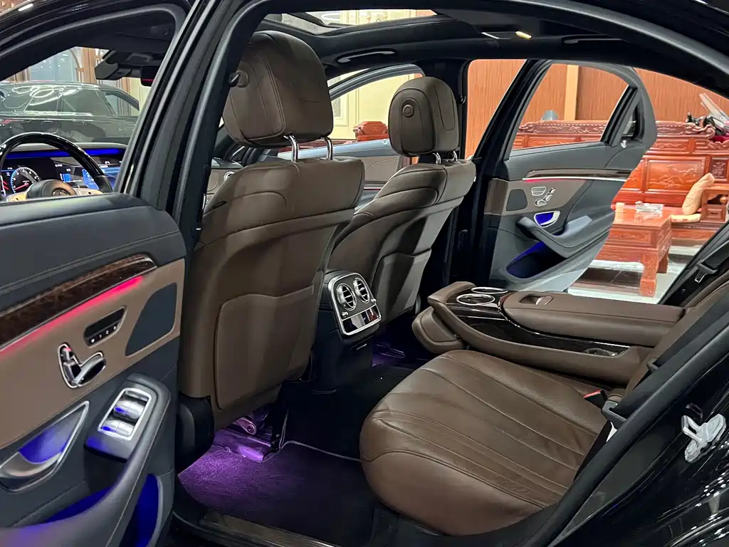 Mercedes-Benz S-Class — миниатюра 12