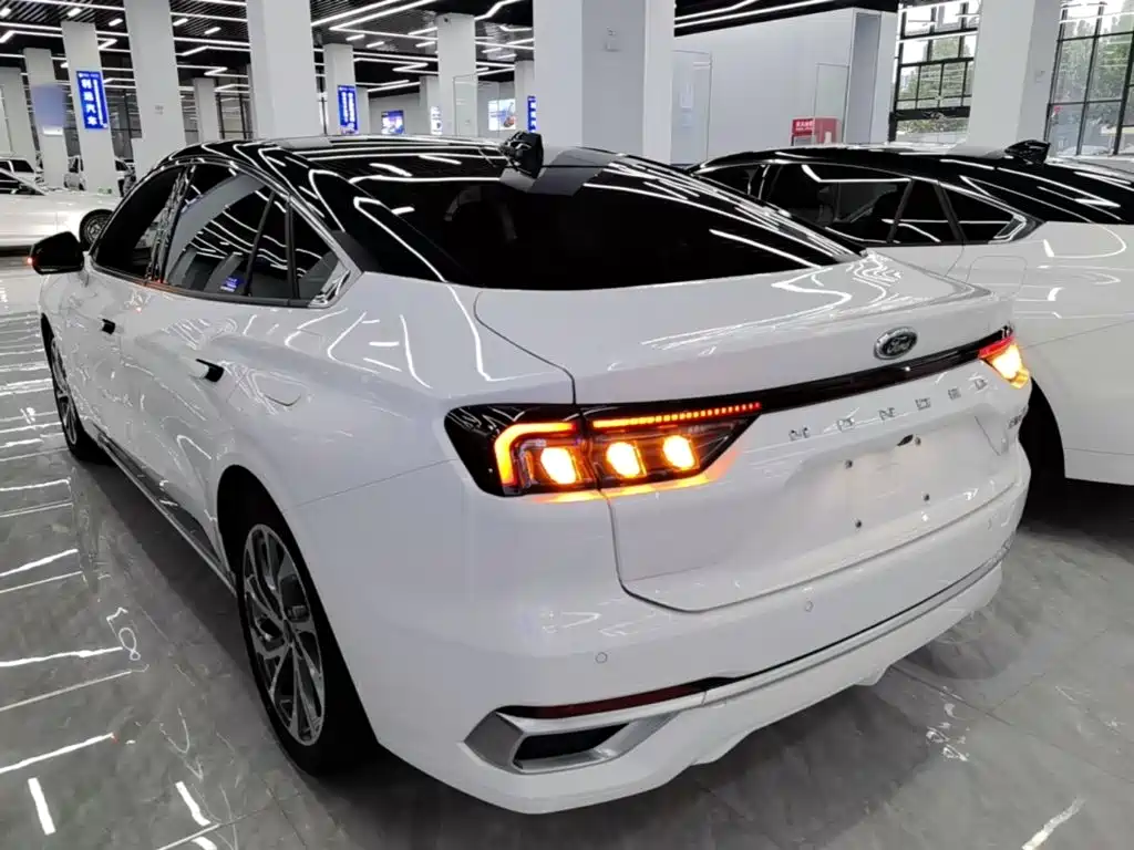 Ford Mondeo — миниатюра 5