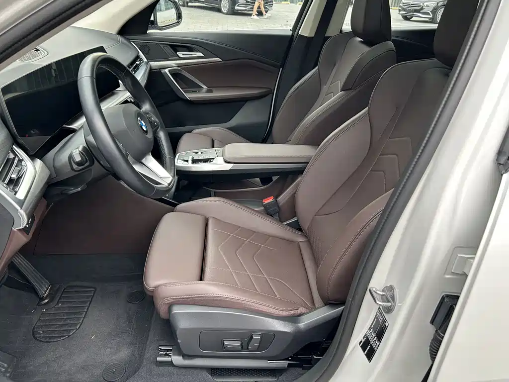 BMW X2 (Import) — миниатюра 10