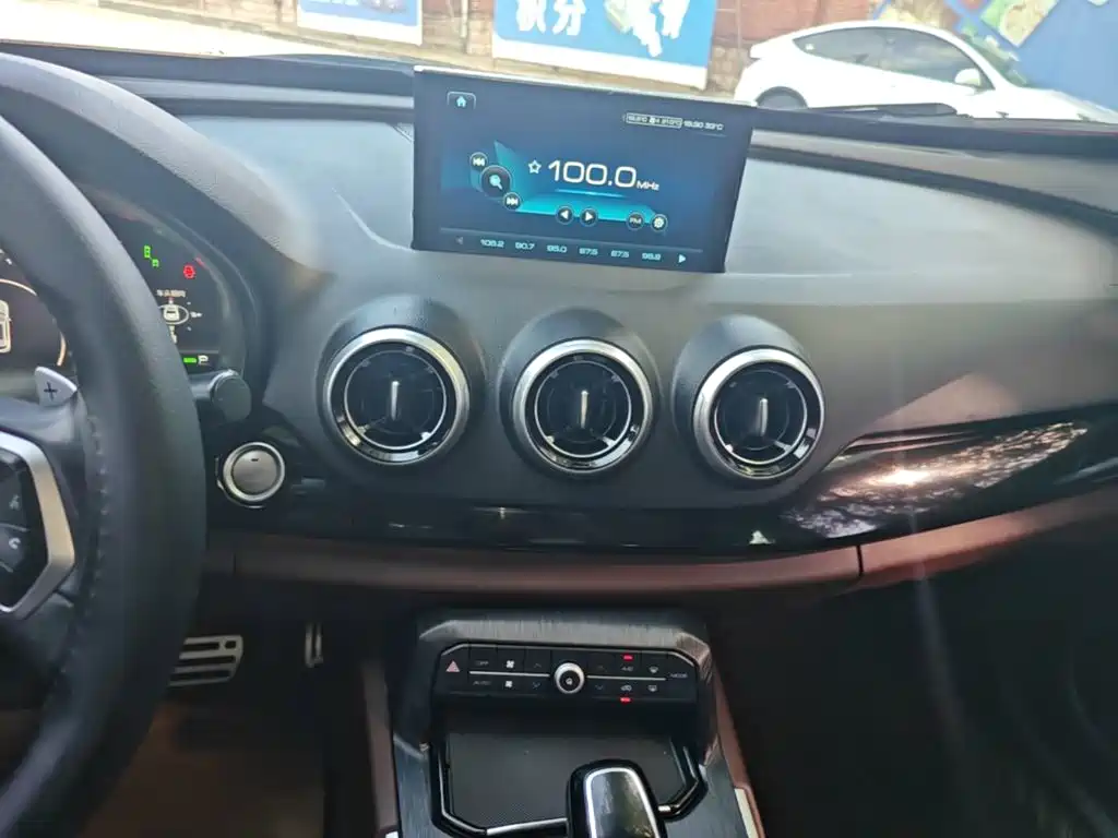 Wey Wey VV7 — миниатюра 13