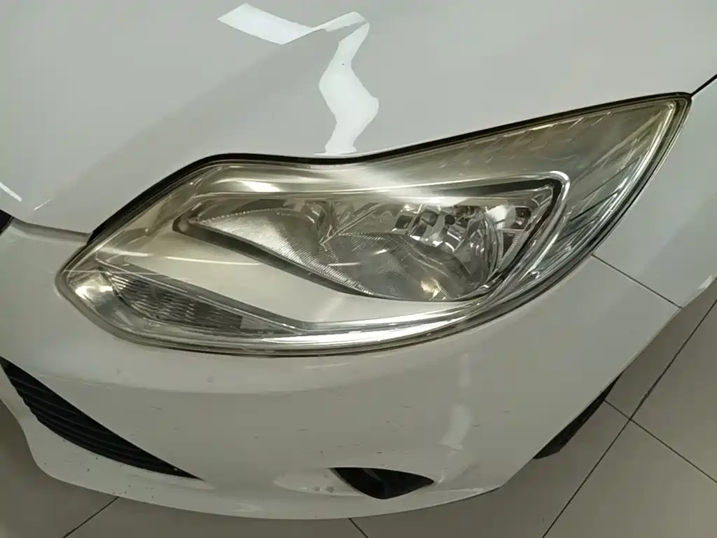 Ford Focus — миниатюра 24