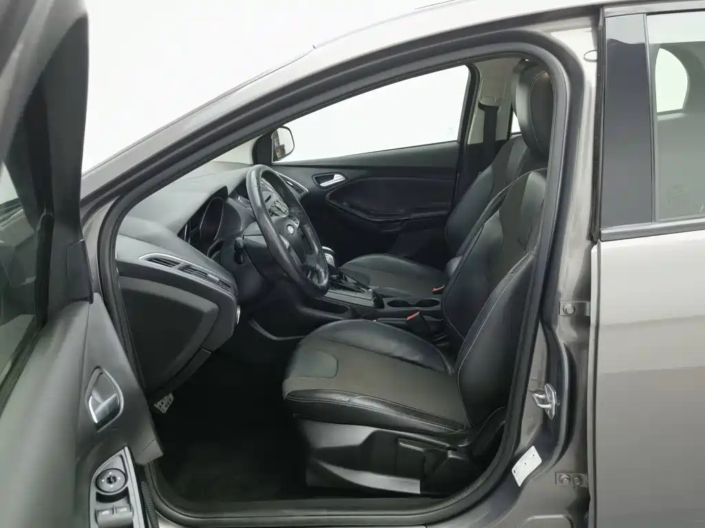 Ford Focus — миниатюра 10