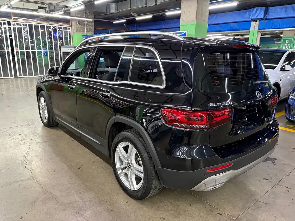 Mercedes-Benz GLB — миниатюра 4