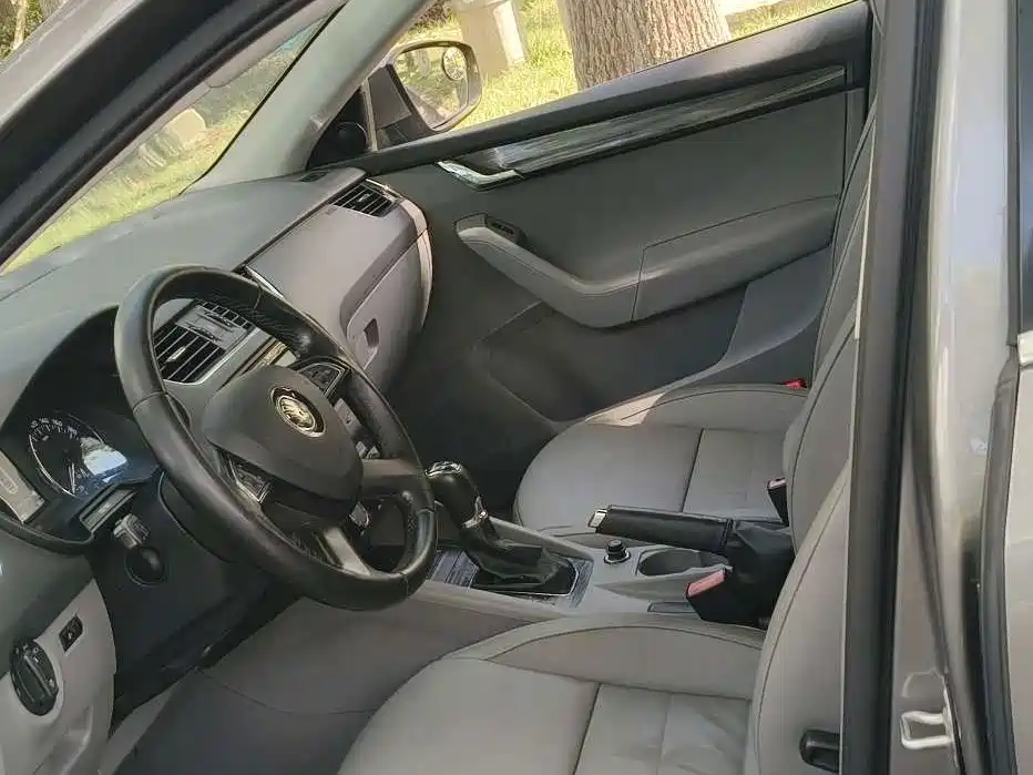 Skoda Octavia — миниатюра 7
