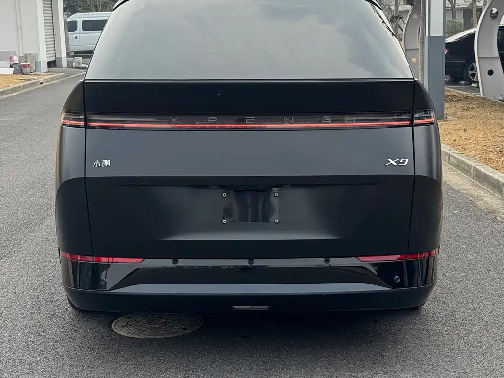 XIAOPENG X9