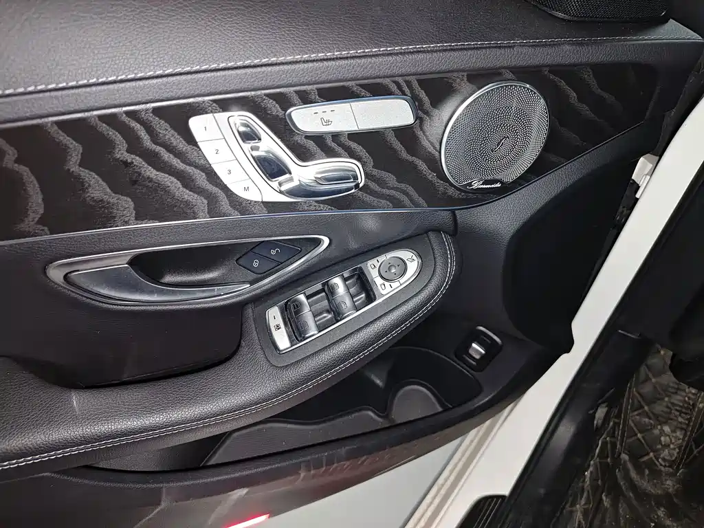 Mercedes-Benz C-Class — миниатюра 5