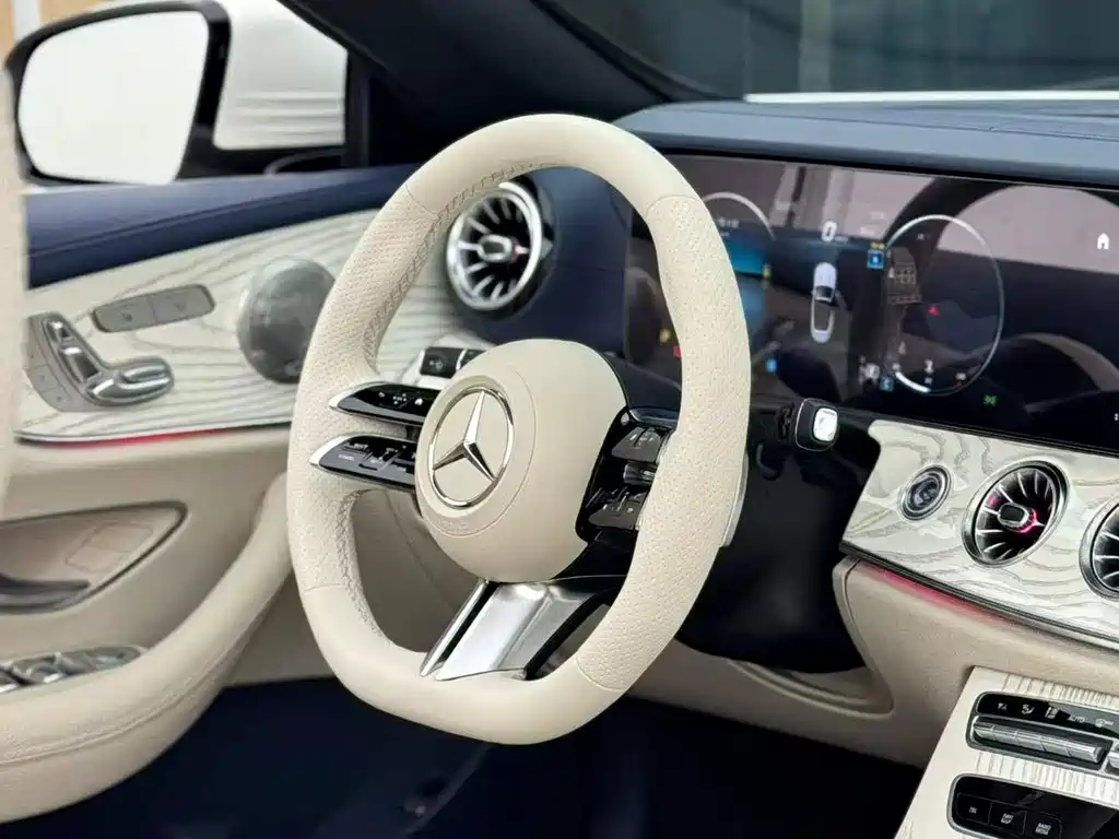 Mercedes-Benz E-Class (Import) — миниатюра 4