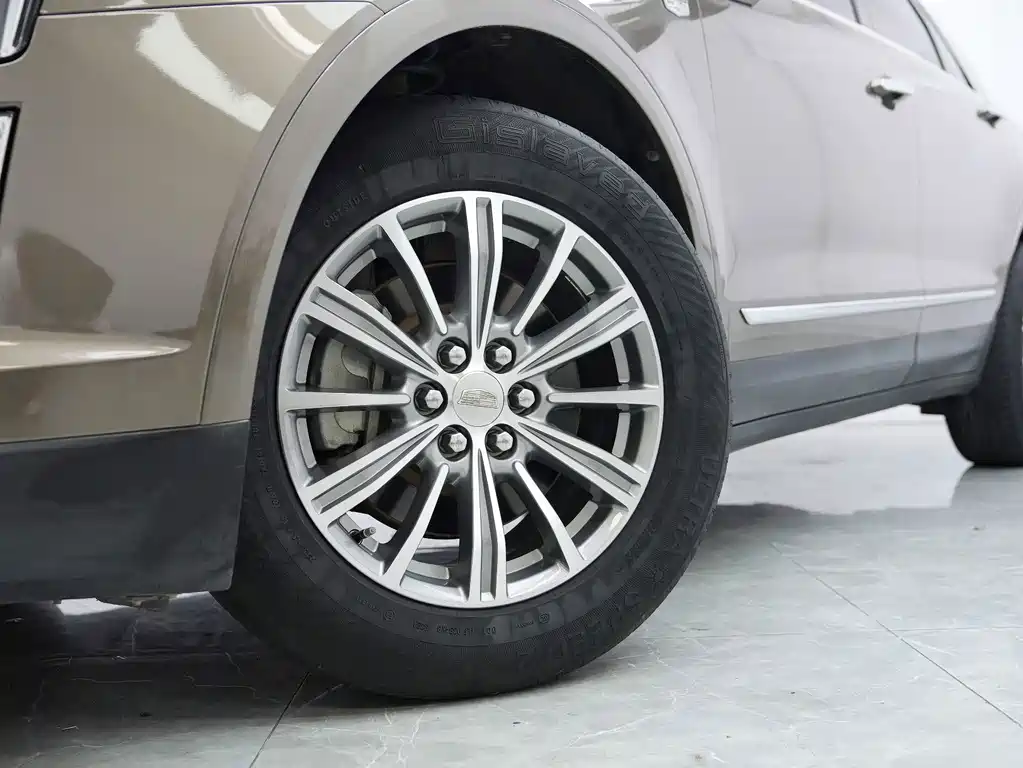 Cadillac XT5 — миниатюра 3