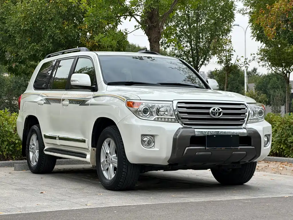 Toyota Land Cruiser — миниатюра 2