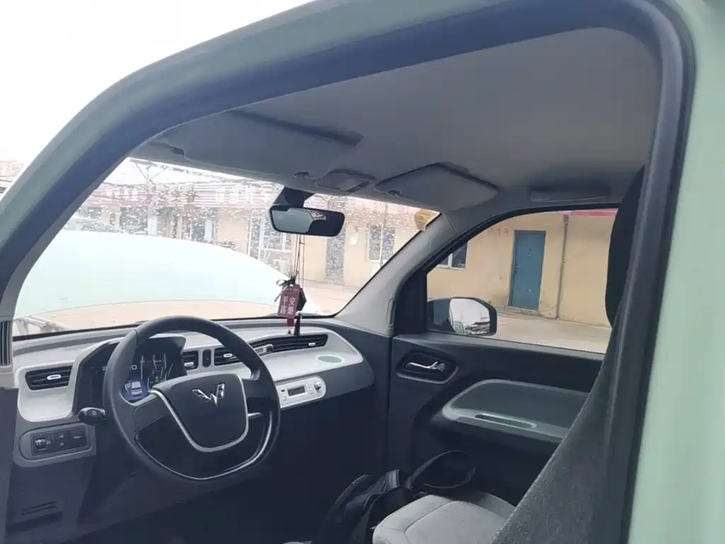 Wuling MINIEV — миниатюра 18