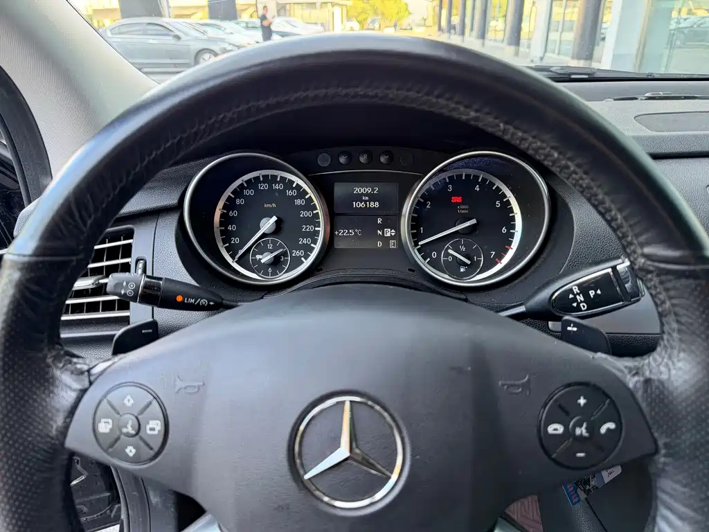 Mercedes-Benz R-Class — миниатюра 3
