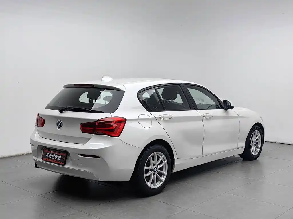 BMW 1 Series (Import) — миниатюра 2