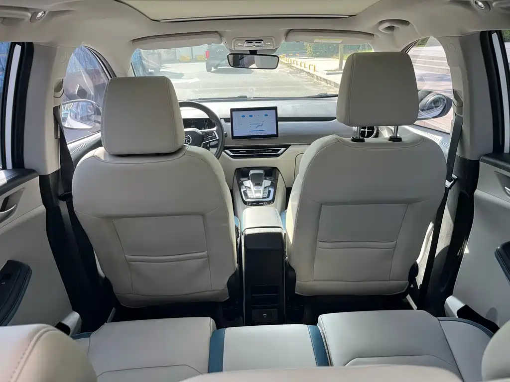BYD Yuan Pro — миниатюра 21