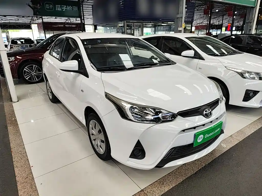 Toyota Yaris L — миниатюра 4