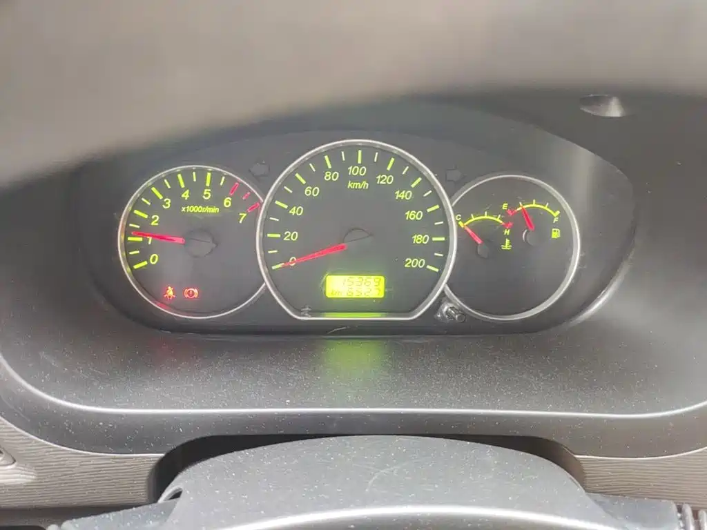 Wuling Hongguang — миниатюра 12