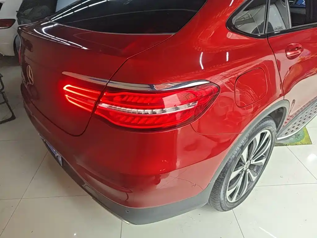 Mercedes-Benz GLC 2017 GLC 260 4MATIC SUV