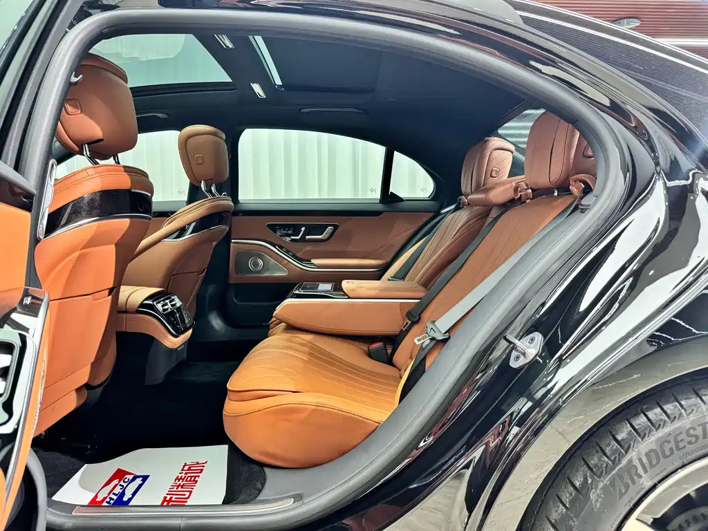 Mercedes-Benz S-Class — миниатюра 8