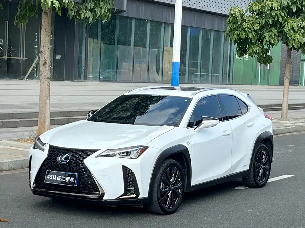 Lexus UX — фотографии объявления, Фото 2