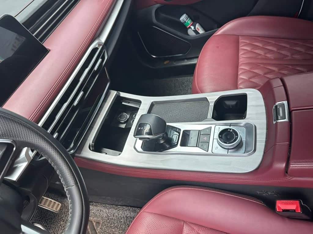 Jetour Jetour X70 PLUS 1.5 л 2023 г. Белый, пробег 38000 км