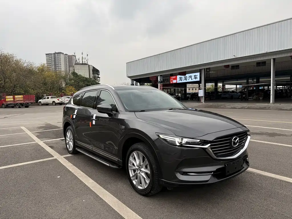 MAZDA CX 8
