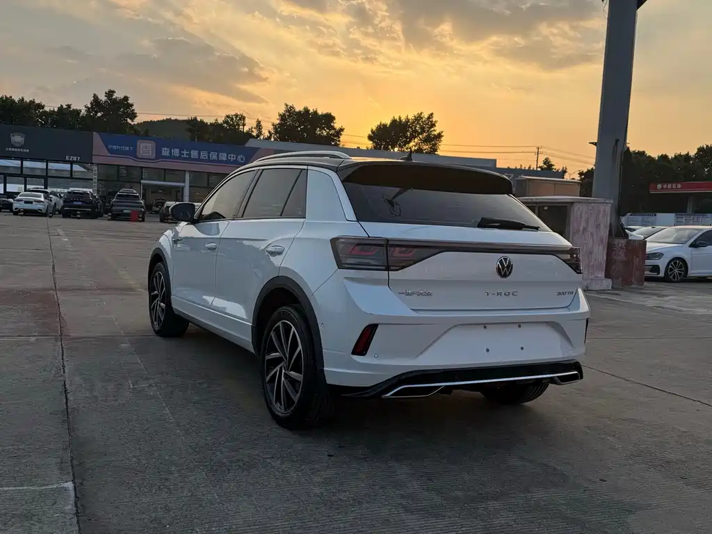 Volkswagen T-Roc — миниатюра 7