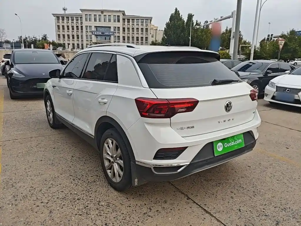 Volkswagen T-Roc — миниатюра 5