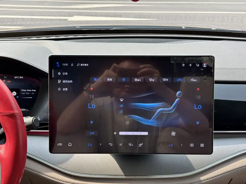 BYD Tang New Energy — миниатюра 6